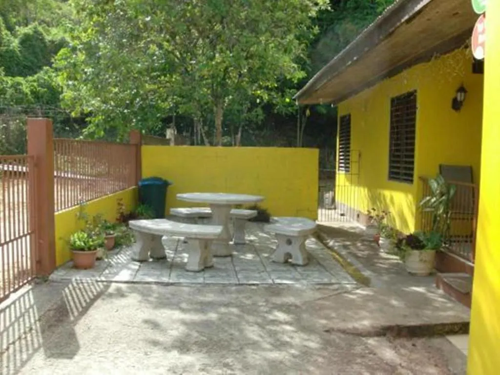Tonys Guest House Petit Valley 2*,  ترينيداد وتوباغو