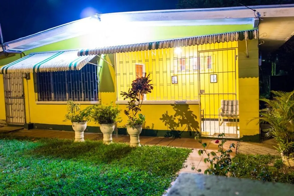 Tonys Guest House Petit Valley